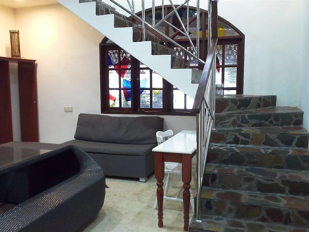 Hotel Baan Talay Homestay By The Beach Tanjung Bungah