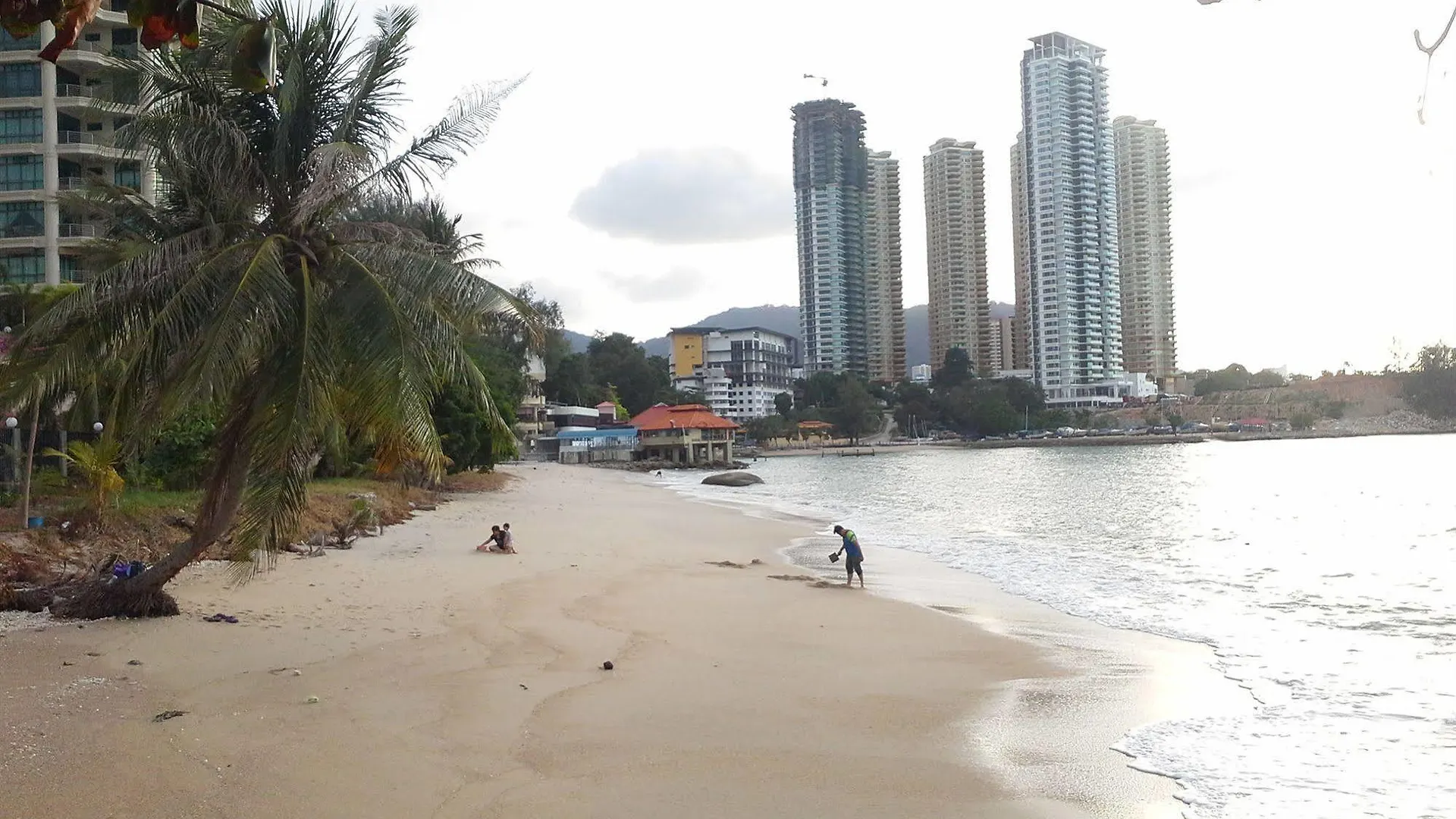 Baan Talay Homestay By The Beach Tanjung Bungah  Hotel